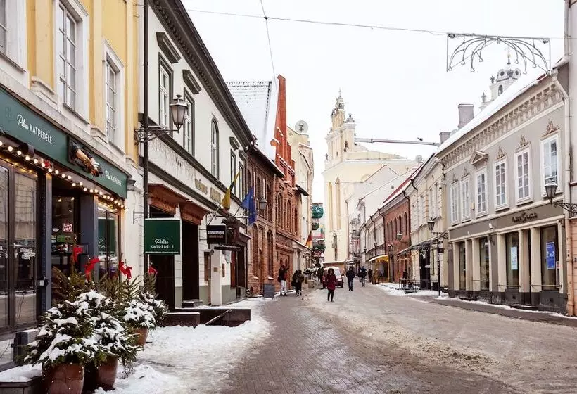 هتل Atrium Suites