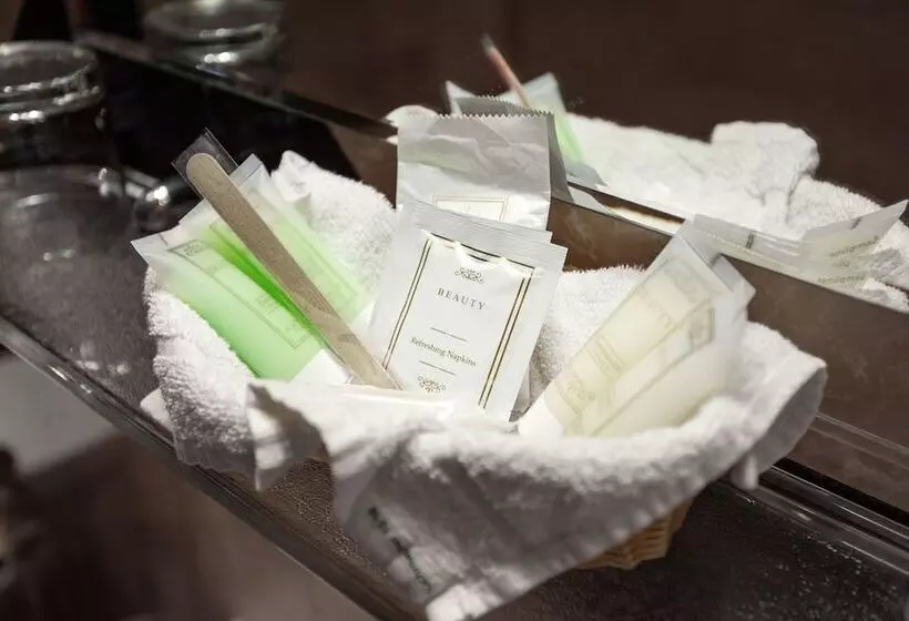 هتل Atrium Suites