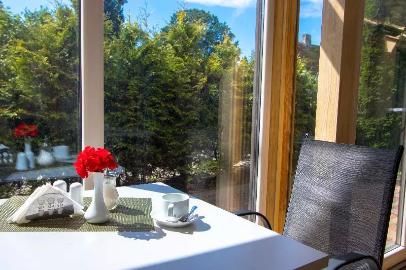 هتل Best With Free Parking