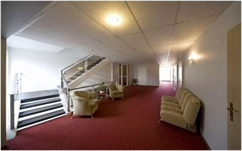 هتل Best With Free Parking