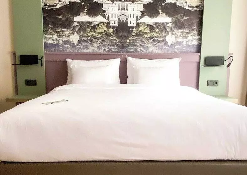 Conti Hotel Vilnius, Conference Centre, Restaurant & Bar