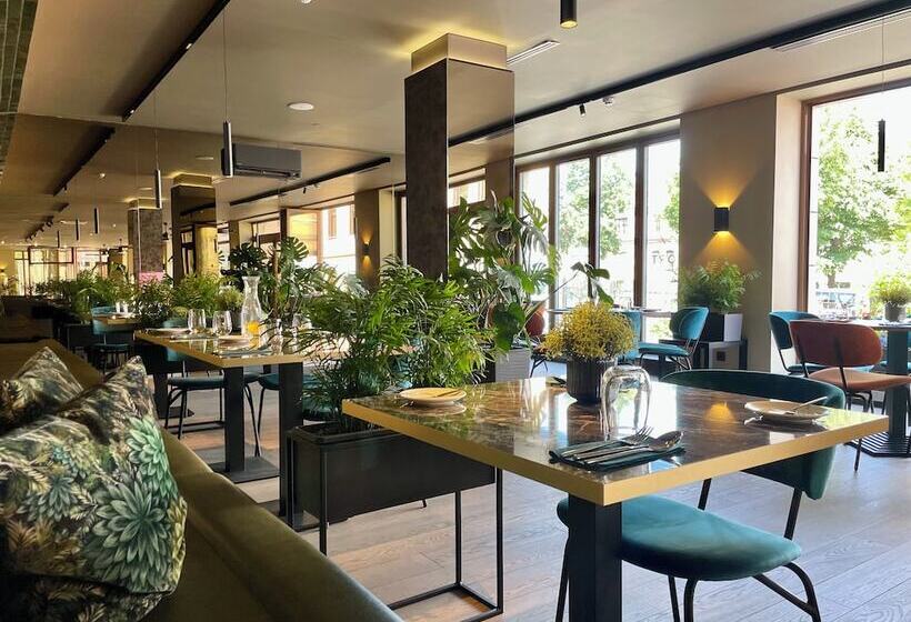 Conti Hotel Vilnius, Conference Centre, Restaurant & Bar