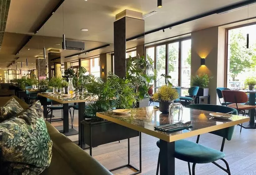 Conti Hotel Vilnius, Conference Centre, Restaurant & Bar