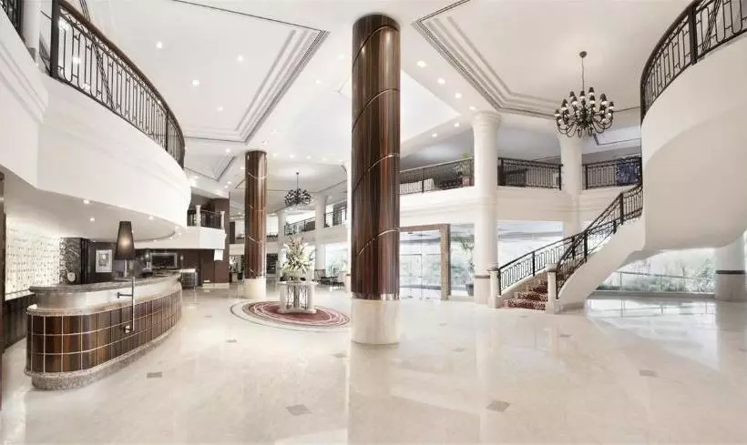 Отель Dorsett Grand Subang
