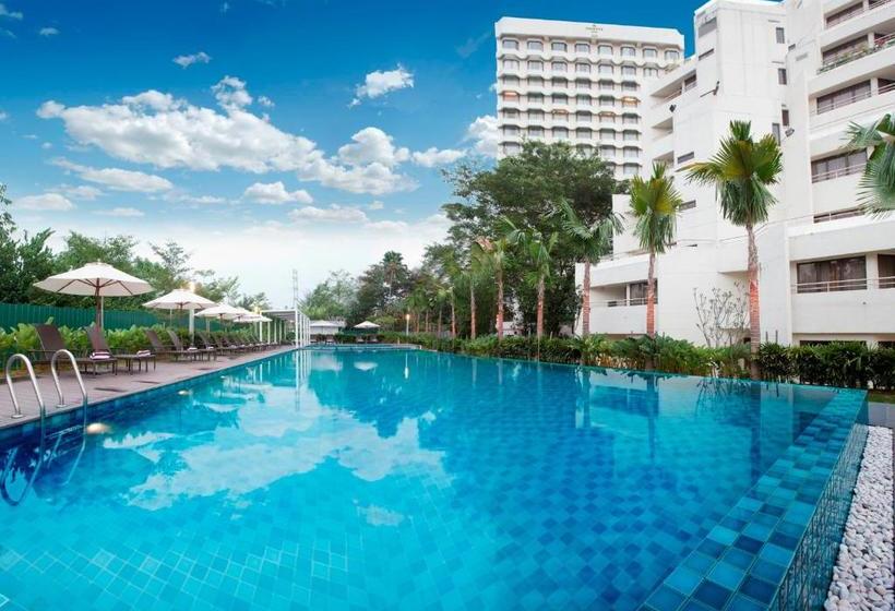 בית מלון כפרי Dorsett Grand Subang