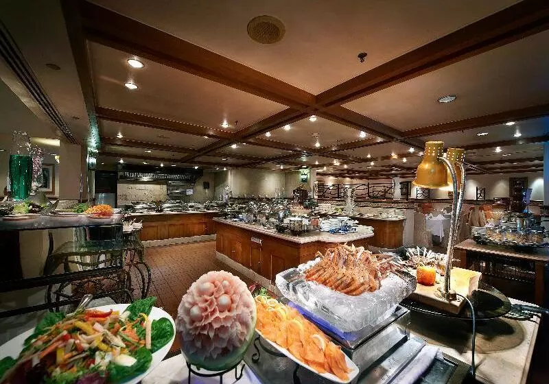 Отель Dorsett Grand Subang