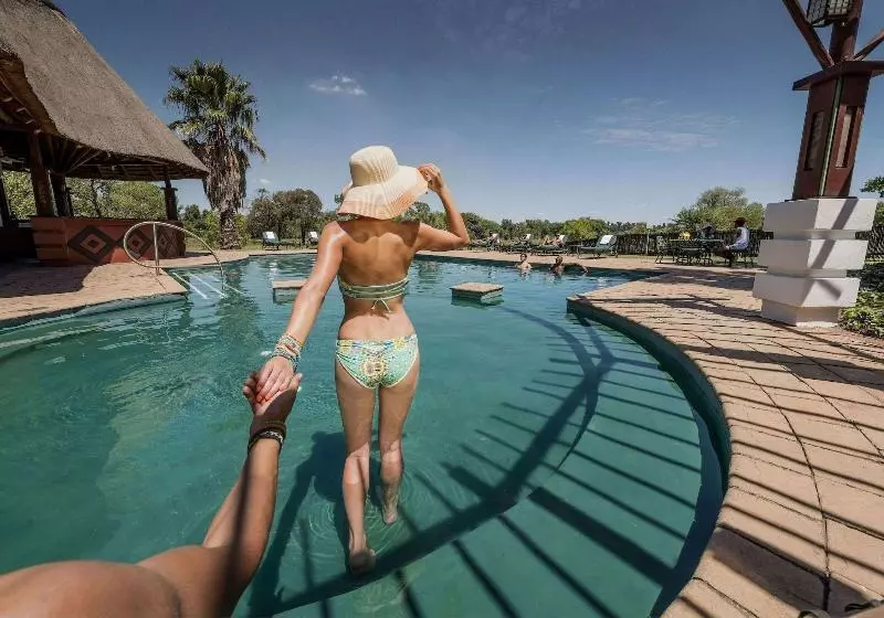 호텔 Emerald Resort & Casino