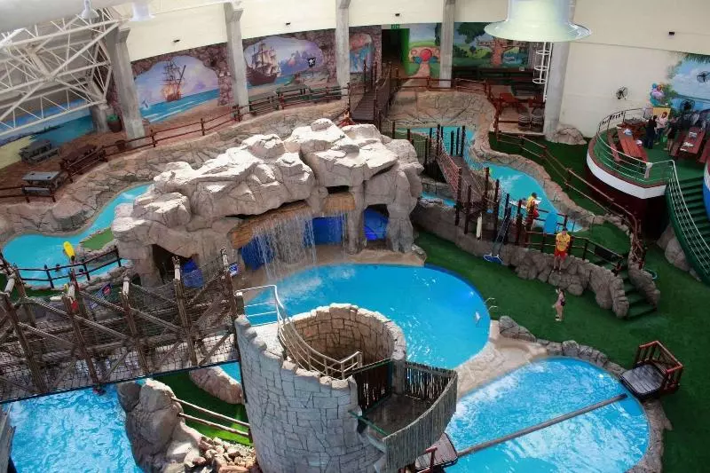 호텔 Emerald Resort & Casino