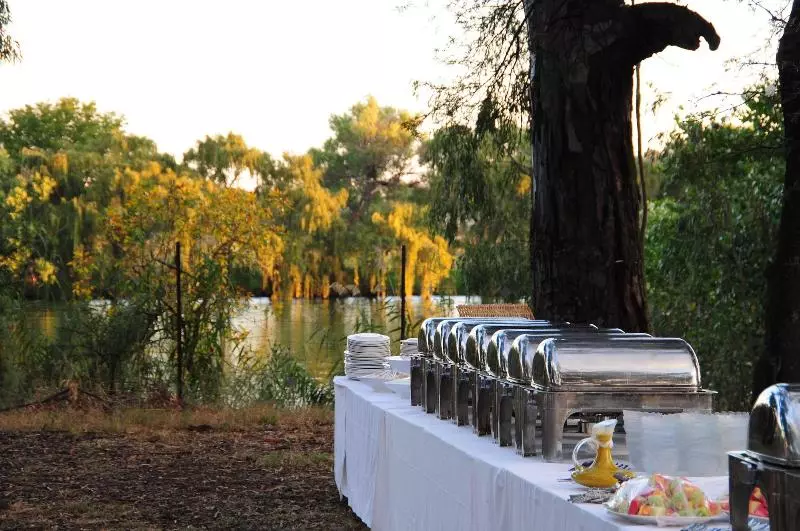 호텔 Emerald Resort & Casino