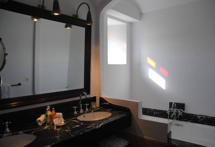 Отель Heure Bleue Palais  Relais & Chateaux