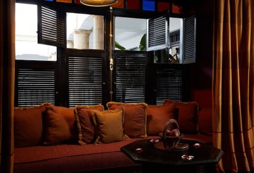 Отель Heure Bleue Palais  Relais & Chateaux