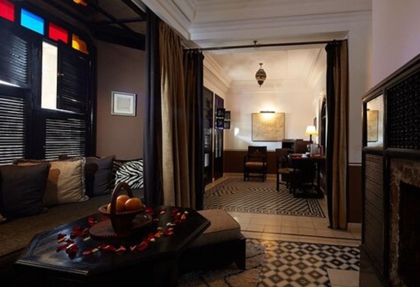 Отель Heure Bleue Palais  Relais & Chateaux