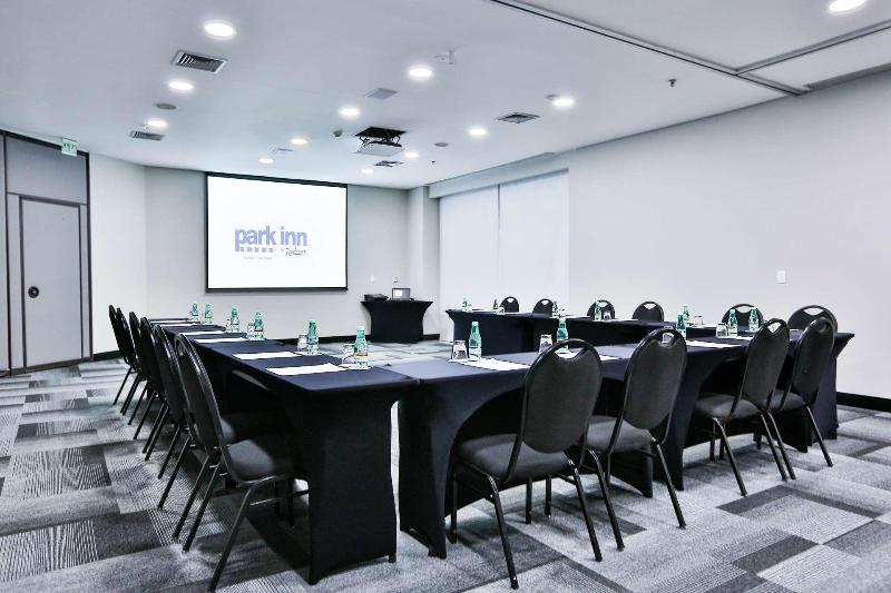 هتل Park Inn By Radisson Berrini