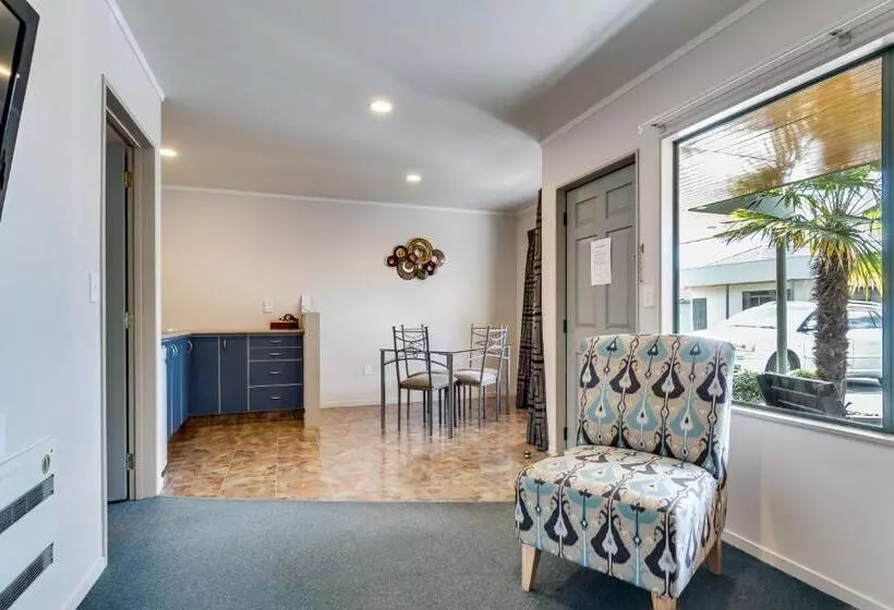 호텔 Portmans Motor Lodge