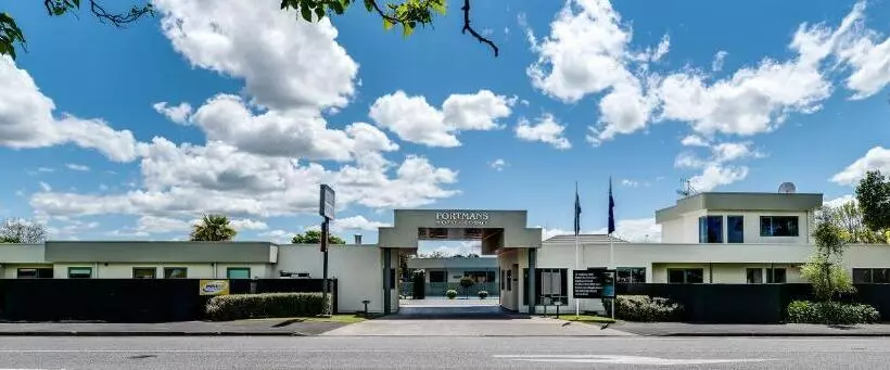 호텔 Portmans Motor Lodge