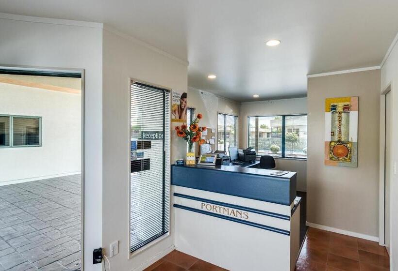 فندق Portmans Motor Lodge