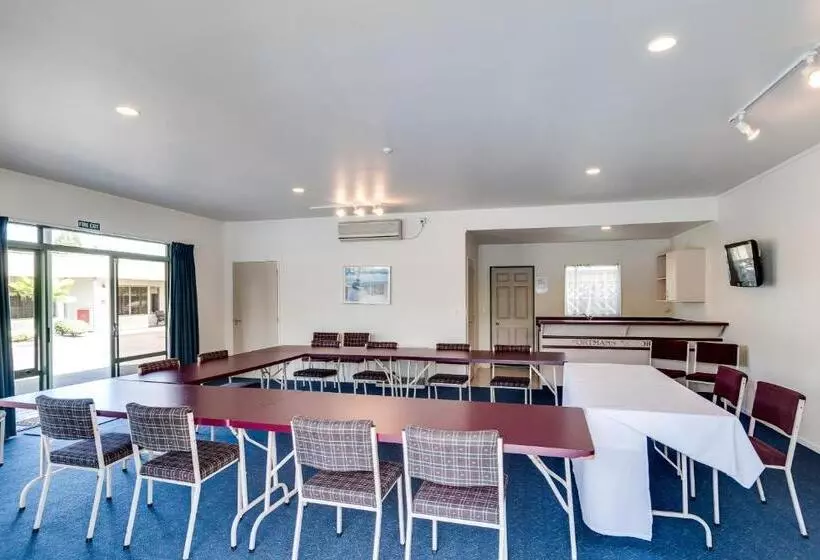 호텔 Portmans Motor Lodge