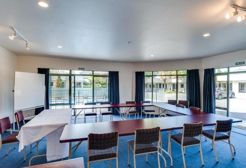 فندق Portmans Motor Lodge