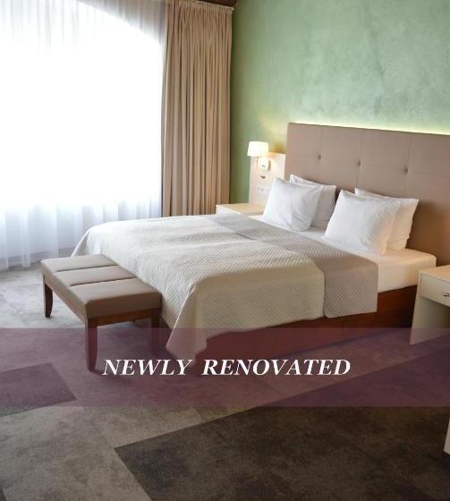 هتل The Golden Wheel