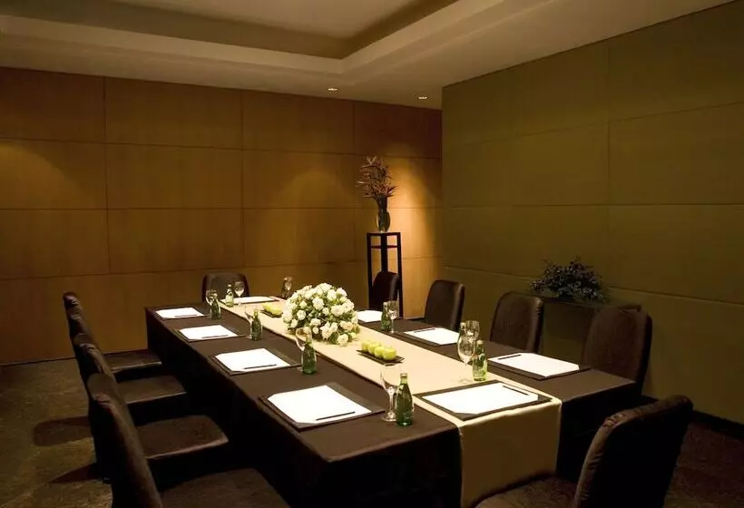 酒店 The Grand New Delhi