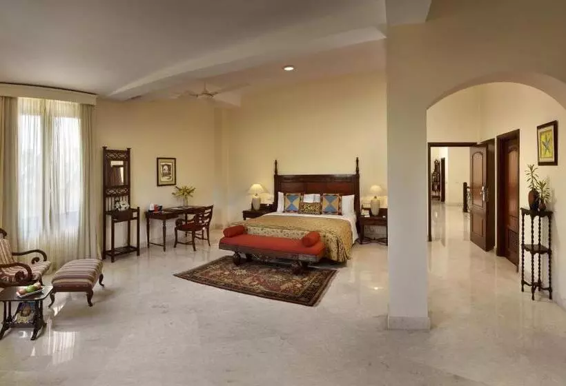 호텔 The Lalit Golf & Spa Resort Goa