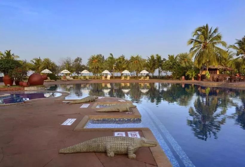 호텔 The Lalit Golf & Spa Resort Goa