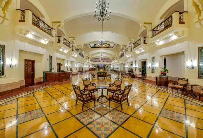 호텔 The Lalit Golf & Spa Resort Goa