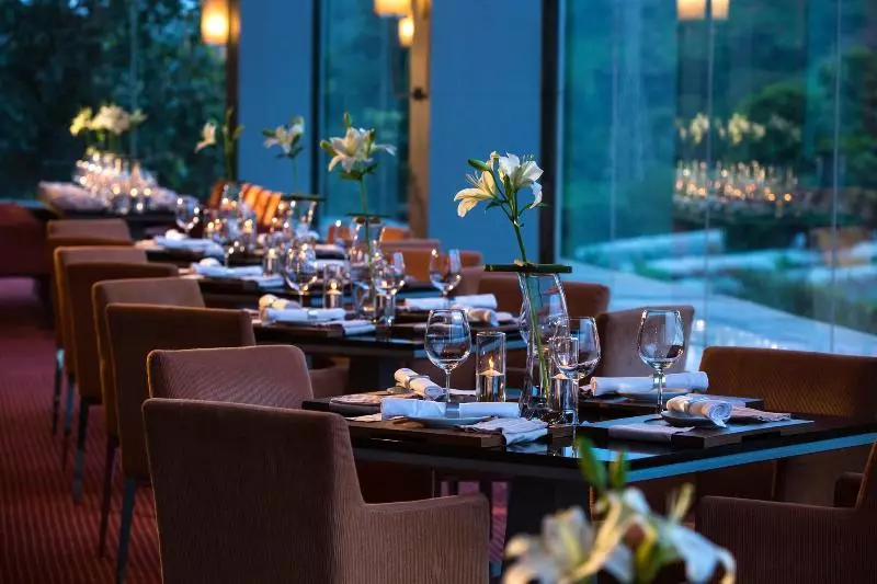 Marriott Executive Apartment   Lakeside Chalet, Mumbai