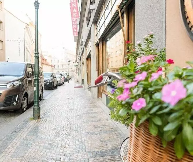 اقامتگاه Bologna