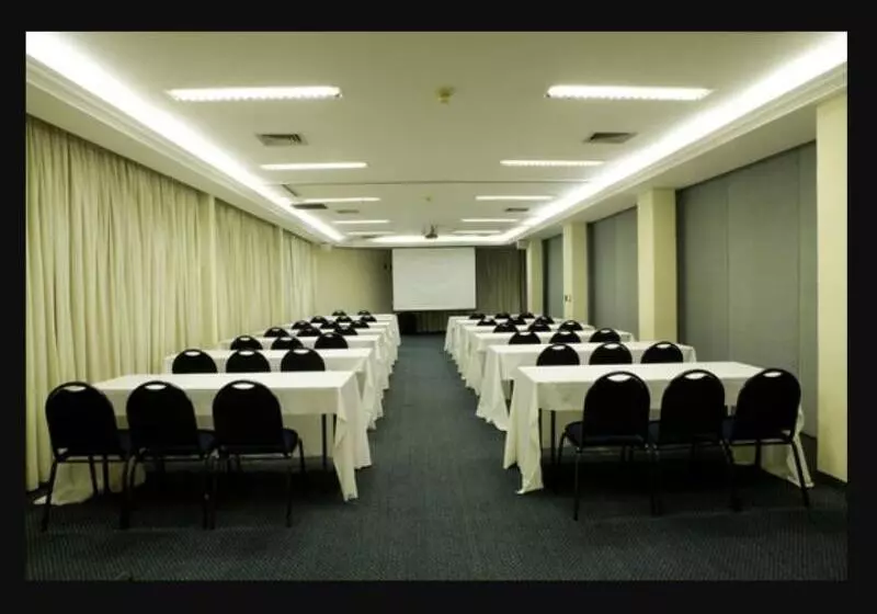 Summit Suítes Hotel Paulista