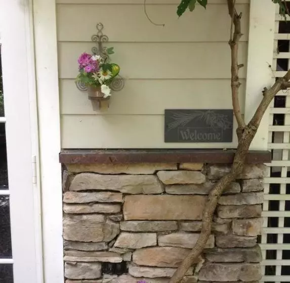 ベッドアンドブレックファースト Haddock Hill House