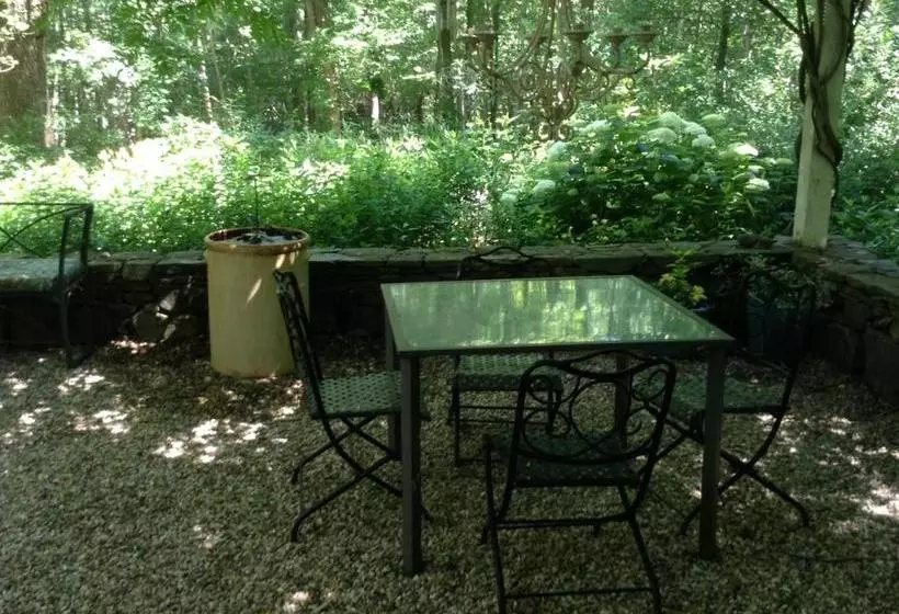 ベッドアンドブレックファースト Haddock Hill House