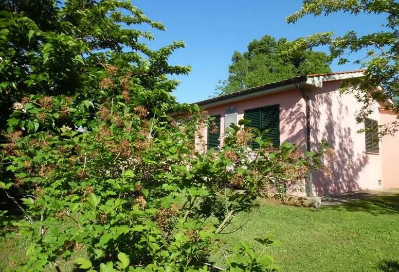 ホテル La Casa Rosa