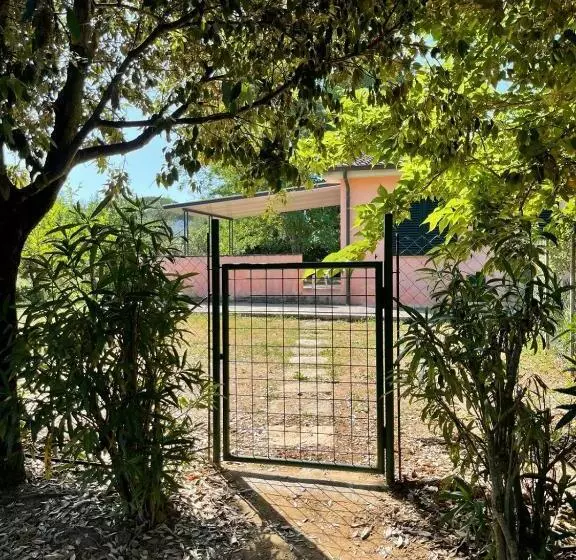 ホテル La Casa Rosa