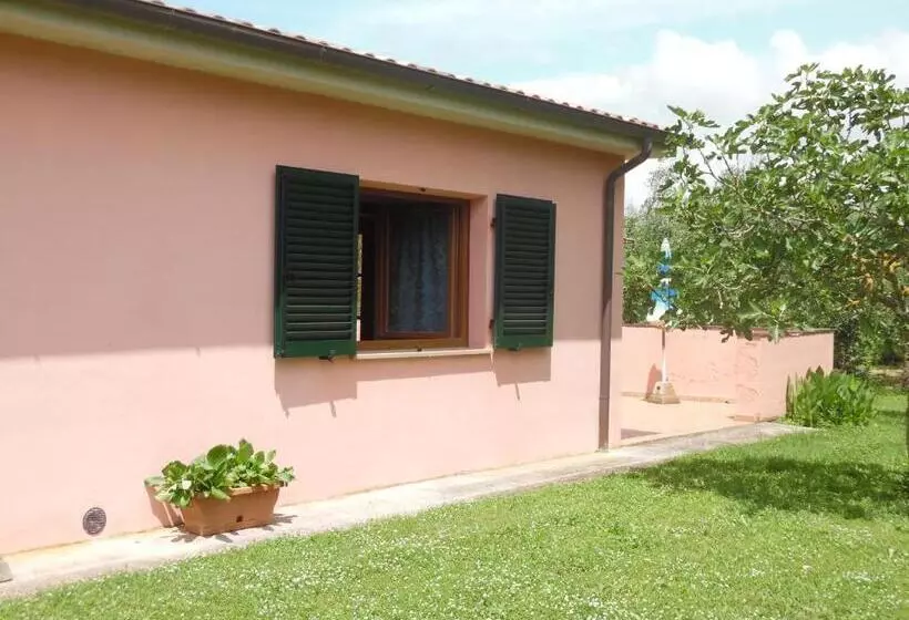 ホテル La Casa Rosa