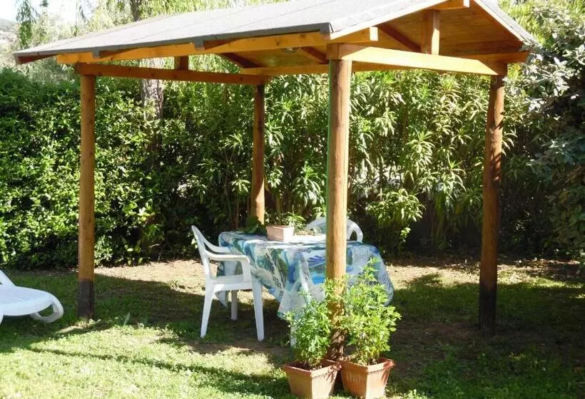 ホテル La Casa Rosa