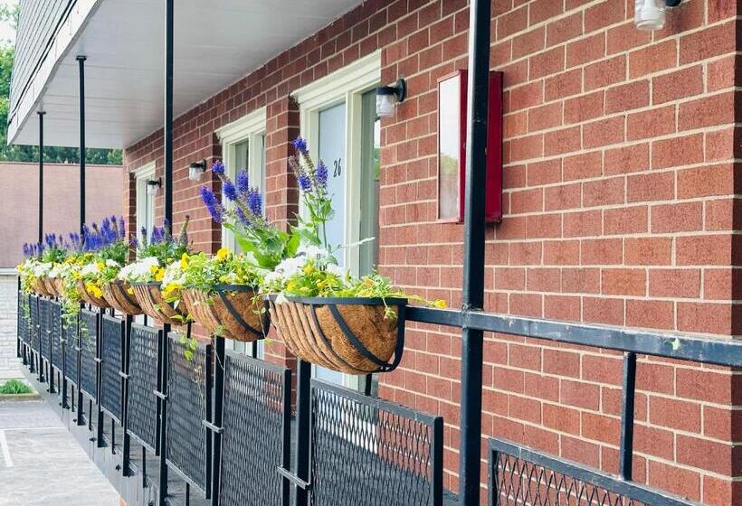 فندق على الطريق Quality Lodge Sandusky   Sports Center Area