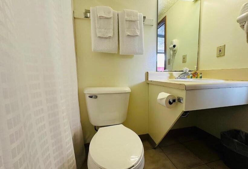 فندق على الطريق Quality Lodge Sandusky   Sports Center Area