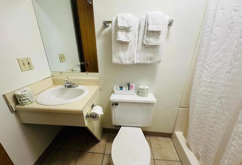 فندق على الطريق Quality Lodge Sandusky   Sports Center Area