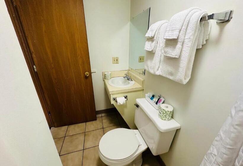 فندق على الطريق Quality Lodge Sandusky   Sports Center Area