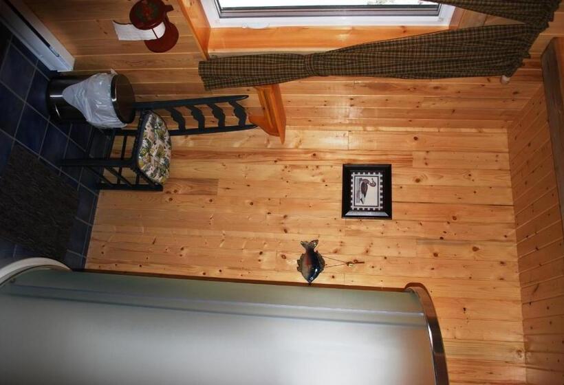 호스텔 Auberge De La Rivière Matapédia Matapédia River Lodge