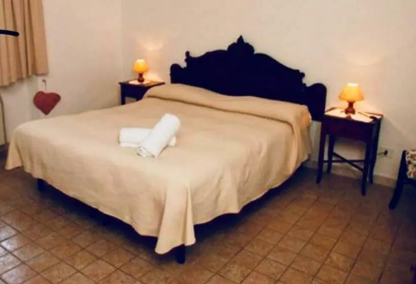 ベッドアンドブレックファースト Agriturismo Nuova Fattoria