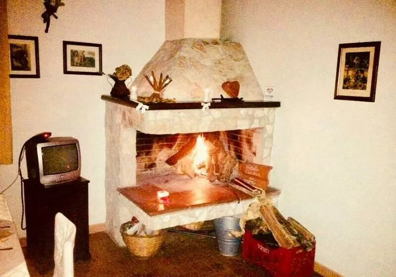 ベッドアンドブレックファースト Agriturismo Nuova Fattoria