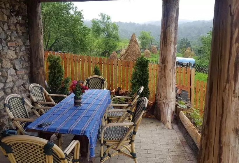 پانسیون Casa Din Piatra