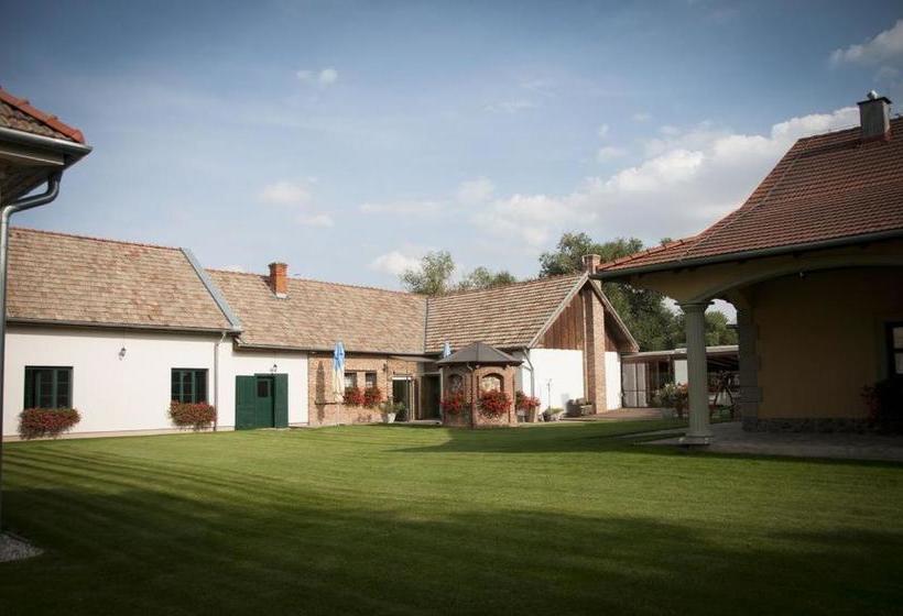 بنسيون Palenica Jelsovce