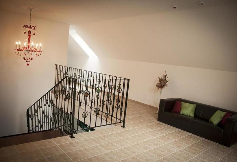 بنسيون Palenica Jelsovce