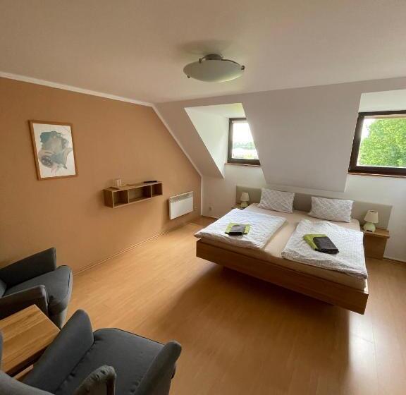 פנסיון Penzion Marie žumberk