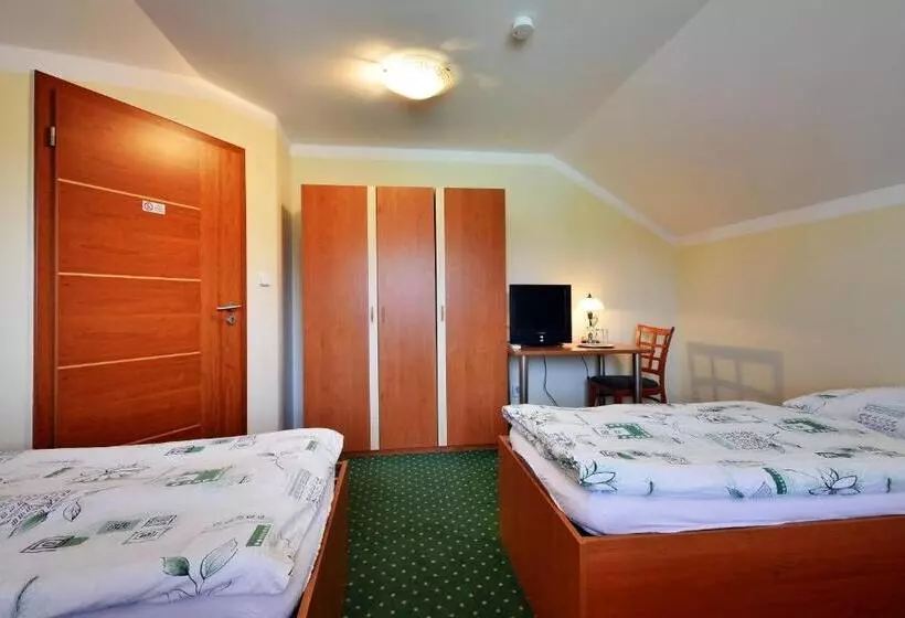 Majatalo Restaurace A Penzion Kamenec