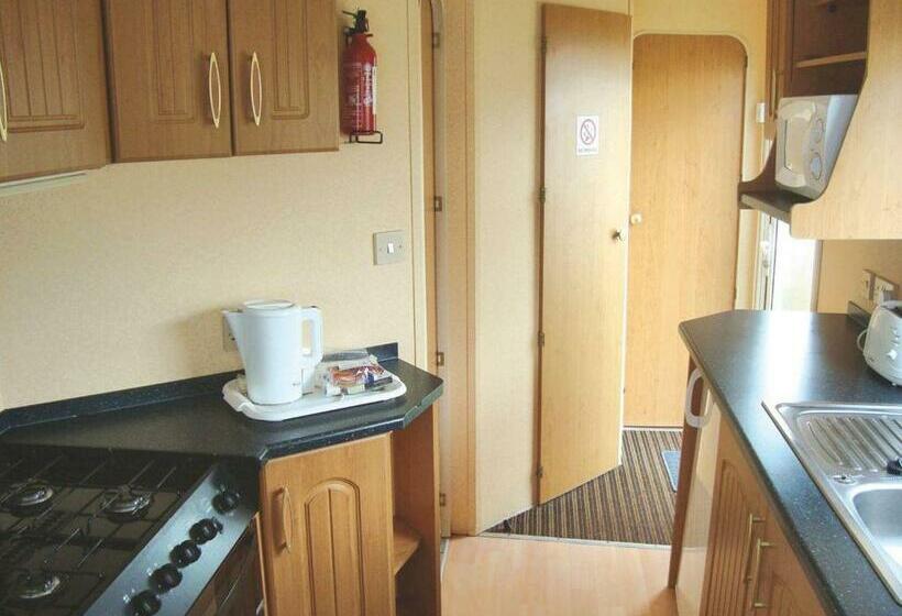 منتجع The Chase Holiday Park