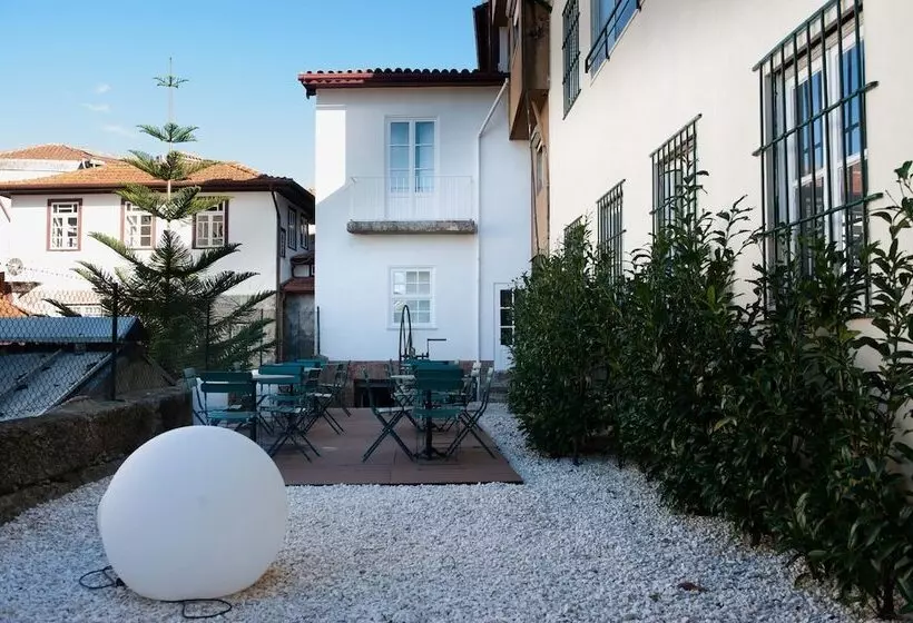 Aamiaismajoitus (B&B) Guimarães In